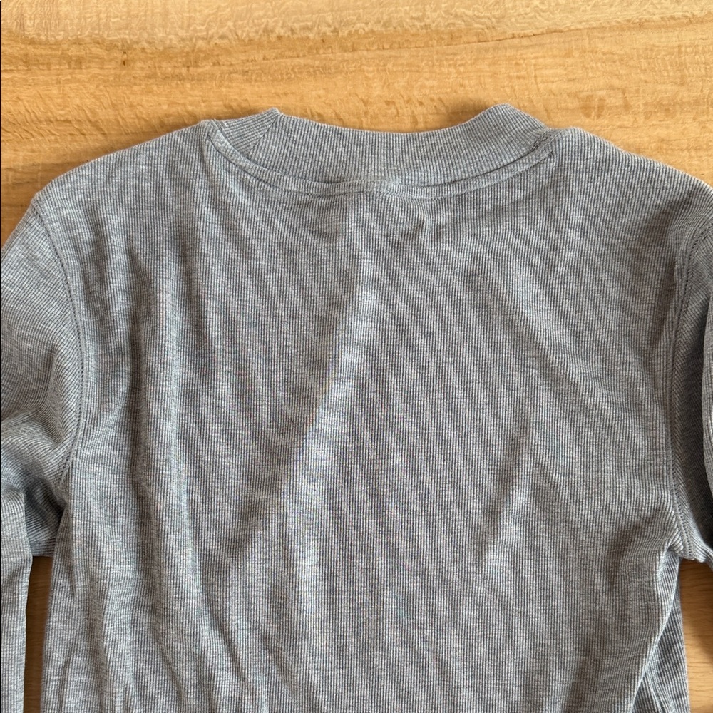 Vuori Heather Gray Long Sleeve Crew Tee - Picture 10 of 13
